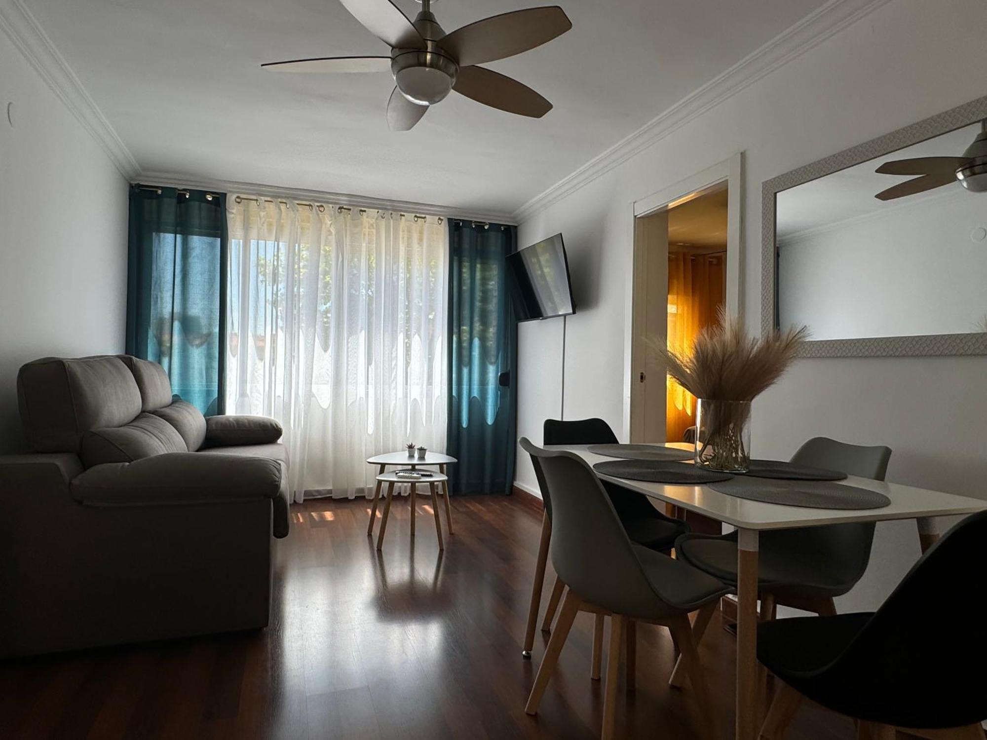 Apartamento Alarcon En Zona Av Espana - Hospital Albacete Dış mekan fotoğraf